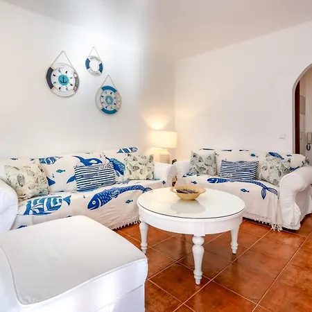 Summer Getaway 1br Flat Armacao Pera By Lovelystay Апартаменты Армасан-де-Пера